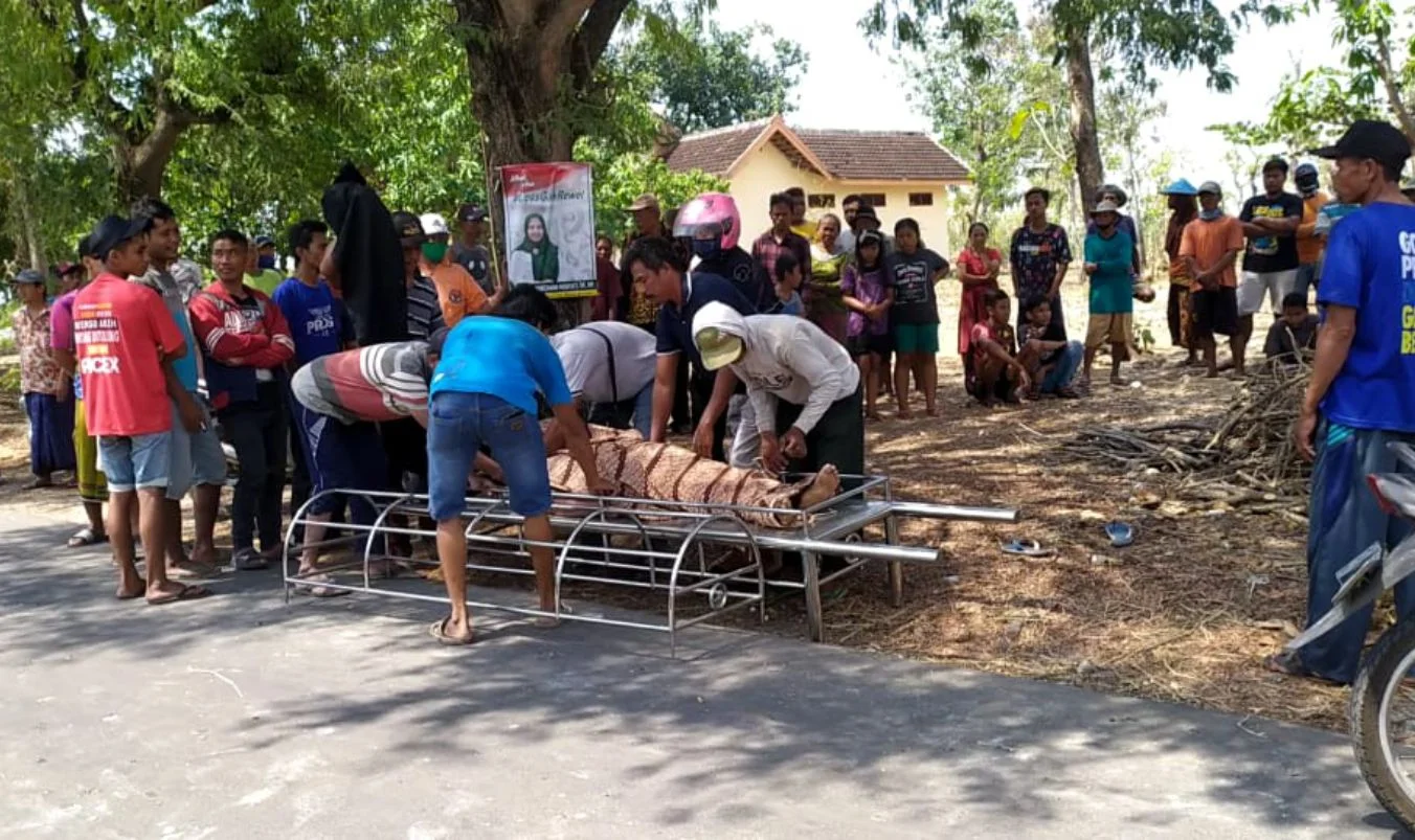 Warga Semanding Heboh, Pria Mendadak Meninggal Tepi Jalan