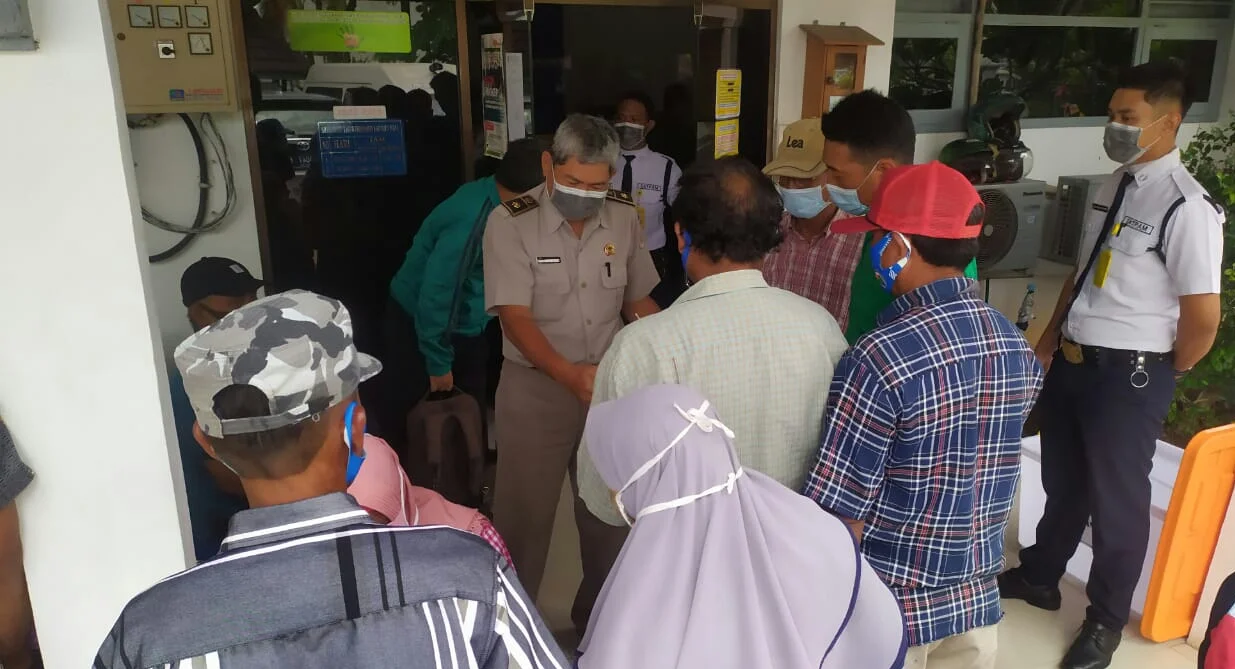 Keberatan Atas Ganti Rugi Lahan Kilang Minyak, Puluhan Warga Datangi BPN Tuban