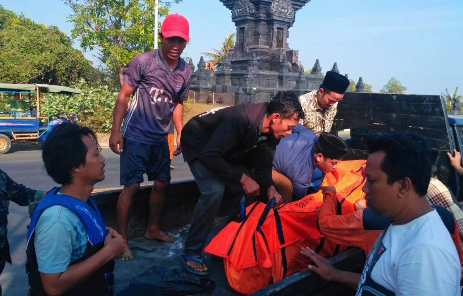 Terseret Ombak Saat Mencuci Daging Kurban, Santri Asal Grabagan Tuban Ditemukan Meninggal