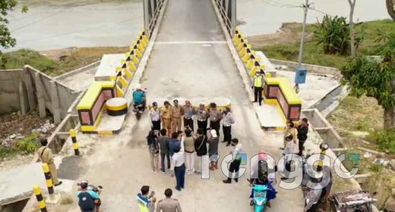 Sempat di Tutup Akibat Penurunan Tekstur, Jembatan Glendeng Mulai Dilintasi Roda Dua