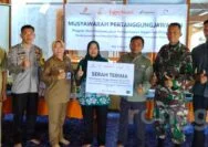 EMCL dan Gemuruh Serah Terimakan Program Aksi Patra Daya Warga Beji Bojonegoro