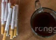 Penikmat Rokok di Tuban Tanggapi Sinis Rencana Larangan Jual Rokok Batangan