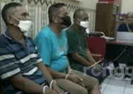 Asyik Main Domino di Warung Kopi, 3 Orang Sahabat Dibekuk Polisi Tuban