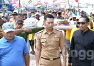 Sadekah Laut, Nelayan di Tuban Larung Kepala Sapi