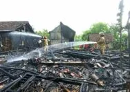 Empat Rumah di Bojonegoro Terbakar, Dua Diantaranya Jadi Puing-Puing