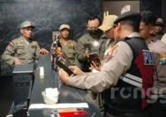 Puluhan Botol Mihol Tanpa Ijin Disita dari Cafe Tectona dan QQQ Tuban