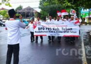 Daftarkan Bacaleg, Puluhan Kader PKS Tuban Jalan Kaki ke Kantor KPU