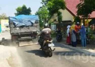 Hilir Mudik Truk Muatan Pasir Dinilai Bahayakan Keselamatan Siswa di Tuban