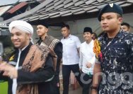 Blusukan di Tuban, Kaesang Sowan ke Habib Hussein dan Ziarah di Makam Wali