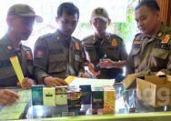 Satpol PP Tuban Gelar Operasi Gabungan Sasar Toko hingga Pasar, Amankan 1316 Batang Rokok Illegal