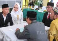 10 Pasangan Pengantin Ikuti Nikah Berkah Kemenag Tuban di Kantor Kecamatan Semanding