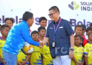 PT Solusi Bangun Indonesia Rresmikan Dynamix Soccer School hingga Panen Blewah Banaran di Tuban