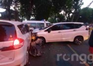 Gegara Sopir Ngantuk, 3 Unit Mobil Tabrakan Beruntun di Tuban 