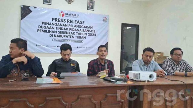 Bansos Berlabel Slogan 'Mbangun Deso Noto Kutho' Disalurkan di Masa Kampanye, Bawaslu Tuban Nyatakan Bukan Pelanggaran