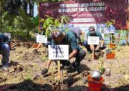 Festival Alam Lestari, RPS Tuban Lakukan Tanam Pohon dan Tebar Benih Ikan
