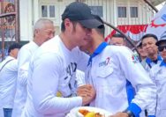 Demo Hari Buruh di Tuban Berakhir Makan Tumpeng Bareng Mas Lindra