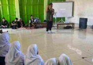 Mahasiswa IAINU Tuban Ajak Siswa MTs Jadi Generasi Kritis di Era Digital