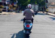 Buntut Berkendara Sambil Merokok, Oknum Polisi Tuban Disanksi Propam